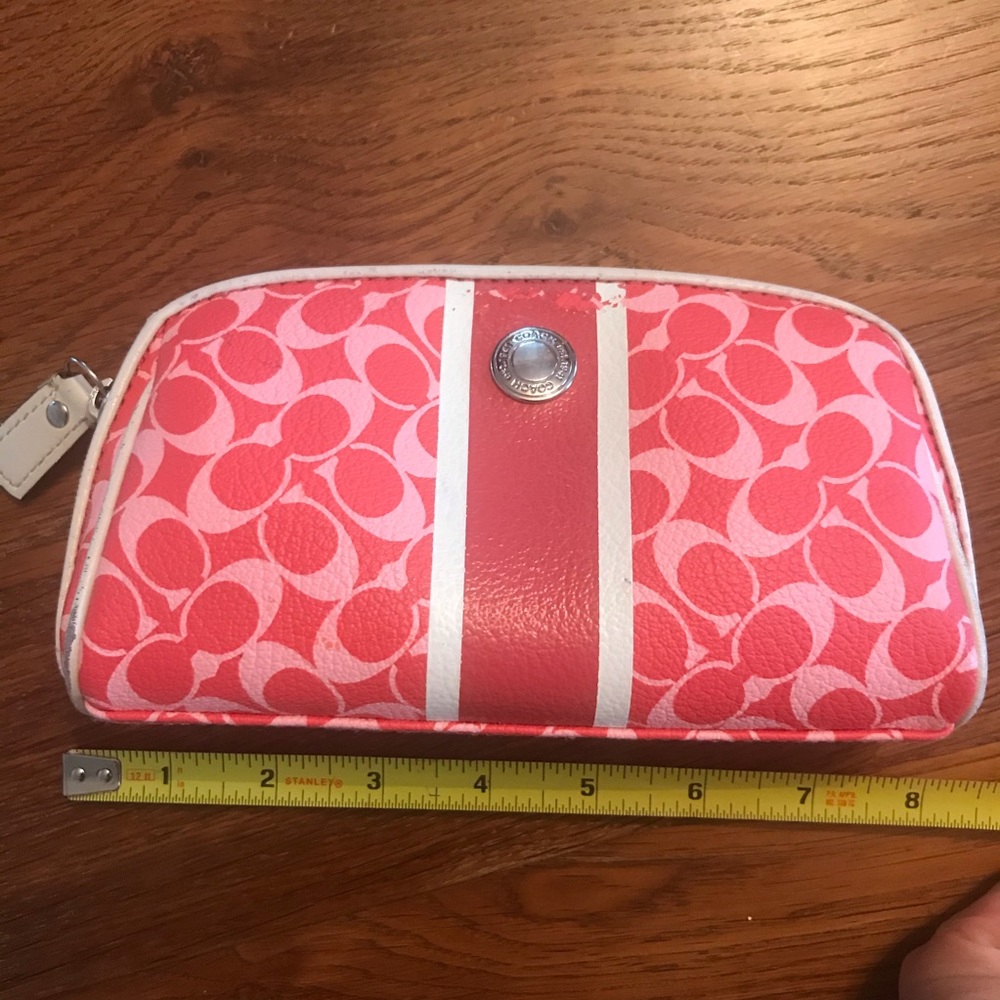 Coach Classic C Makeup Cosmetic Travel Case - Picture 8 of 9